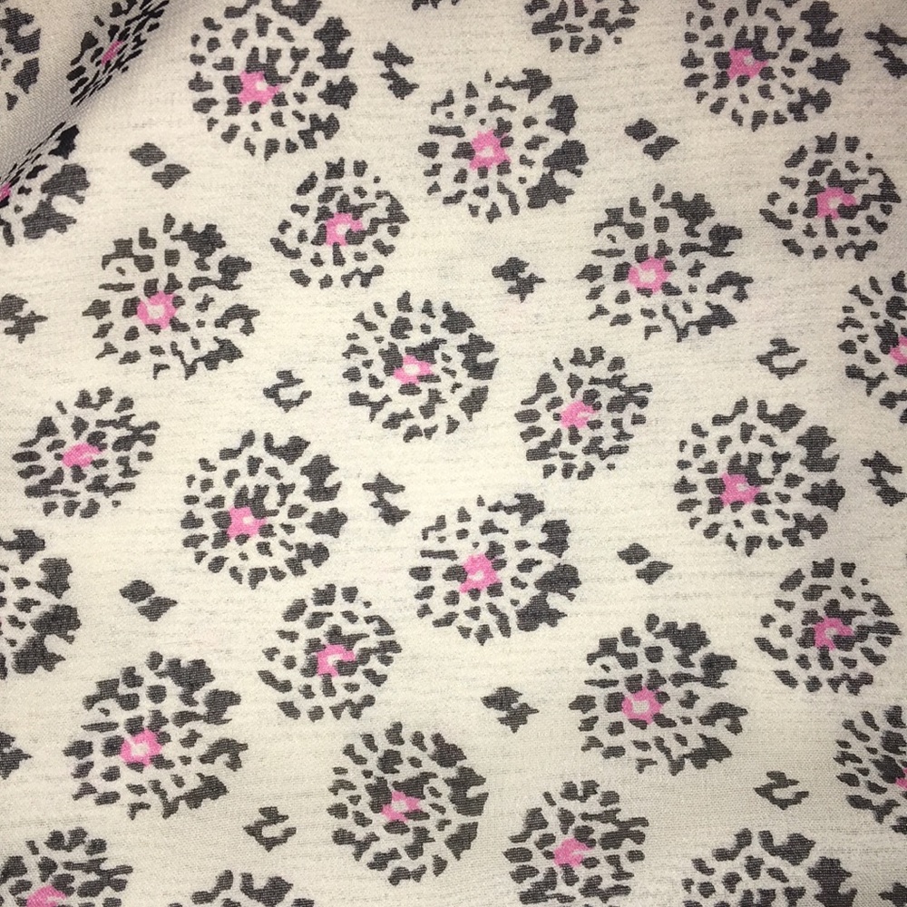 Flow-y patterned tank - Picture 2 of 3